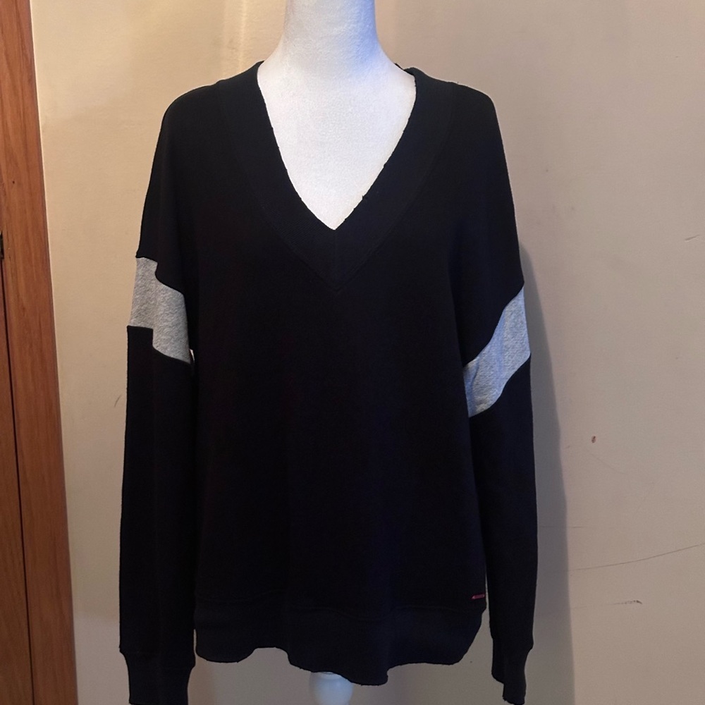 Elegant Black and Gray V-Neck Sweater